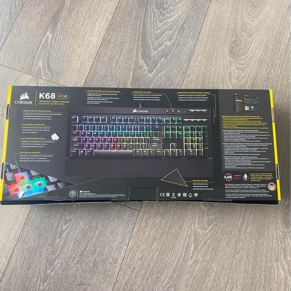 Corsair Gaming Keyboard - Picture 2 of 3